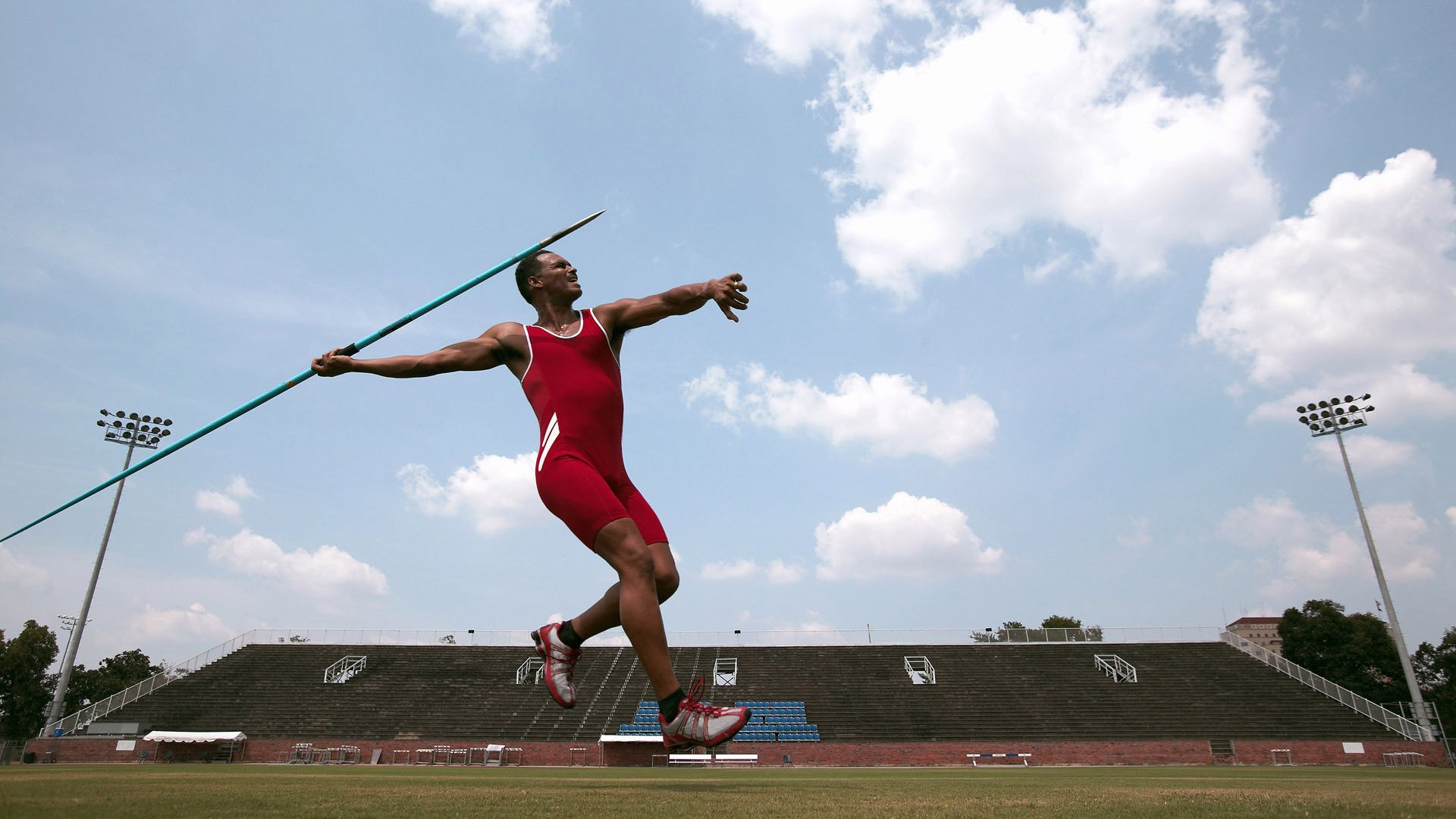 欧冠决赛之夜，拉亚防守端锁死对手，门神如何改写历史？