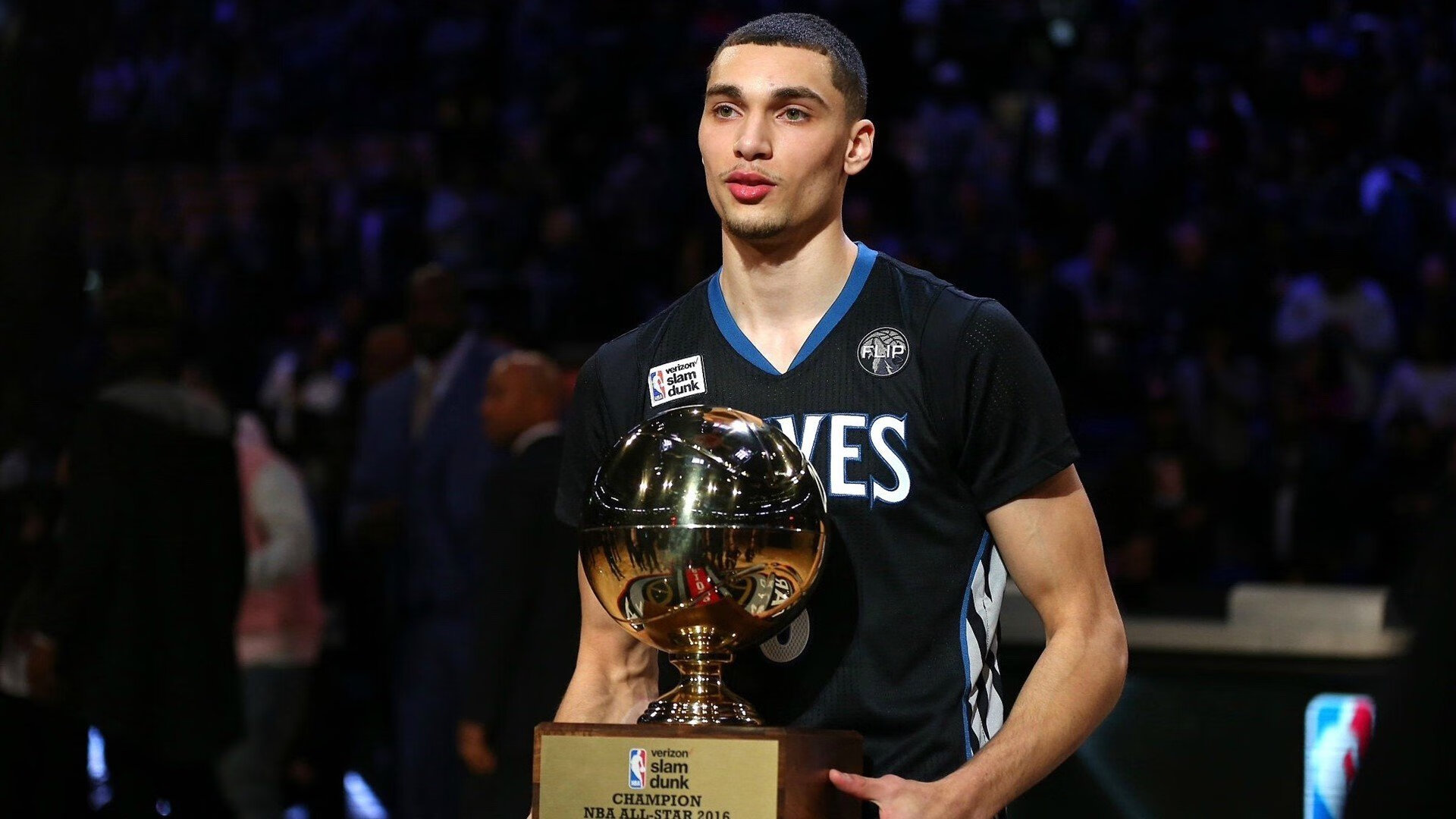 太阳对阵上海队，莫兰特攻防两端的统治性表演